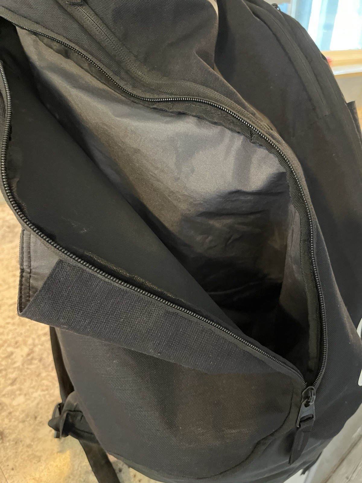 Nike Elite Hoops Pro Basketball 22” Backpack Black/metallic Gold