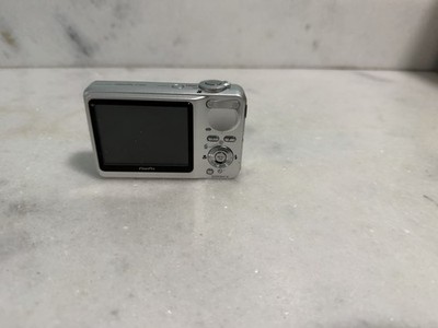 Fujifilm FinePix F Series F460 5.1MP Digital Camera - Silver for