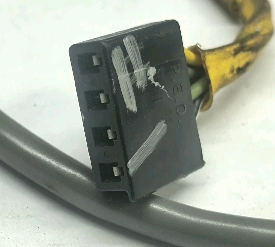 93-97 FIREBIRD TA Volante Columna Radio Control Conector Enchufable #1 Foto 3 de 4