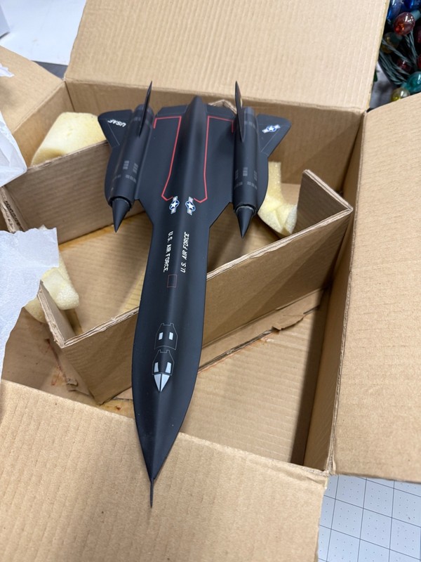 J and E Aircraftmodel wood display SR-71  display aircraft