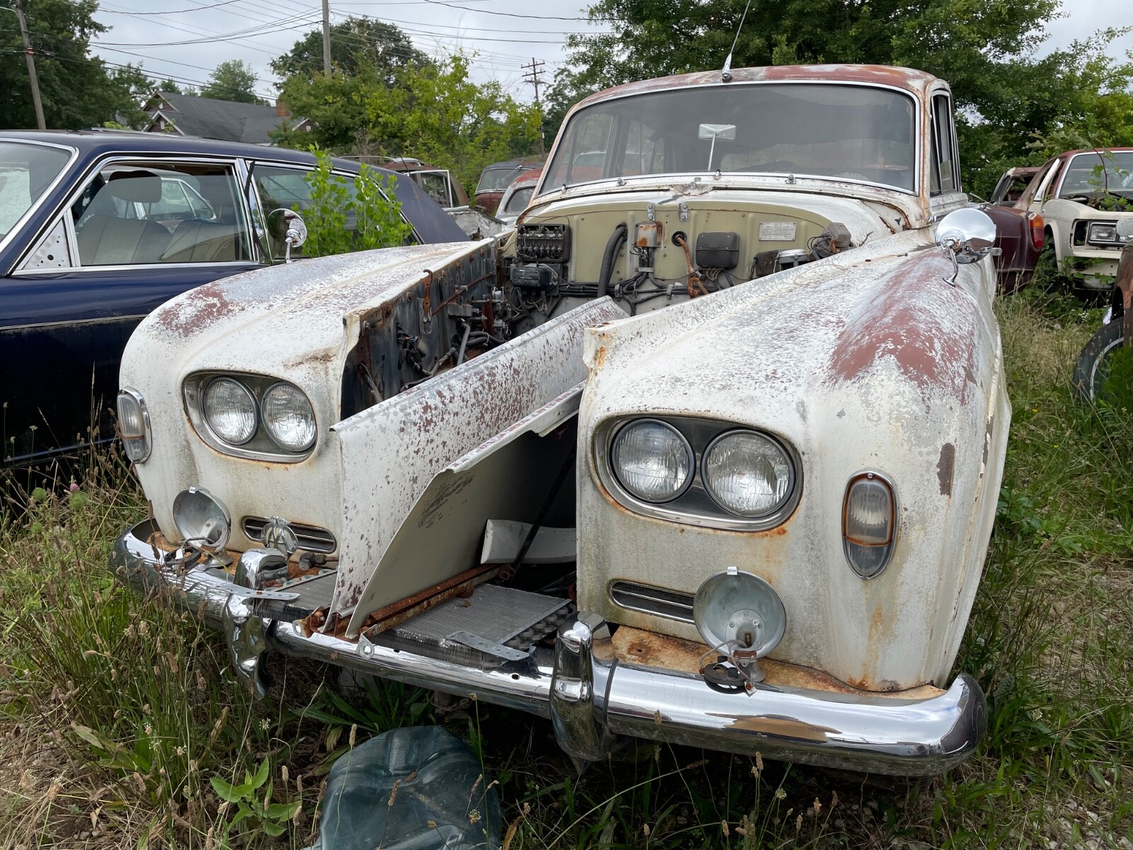ROLLS ROYCE CLOUD BENTLEY REGULATOR. THE WORLDS LARGEST 1946-1965 USED INVENTORY