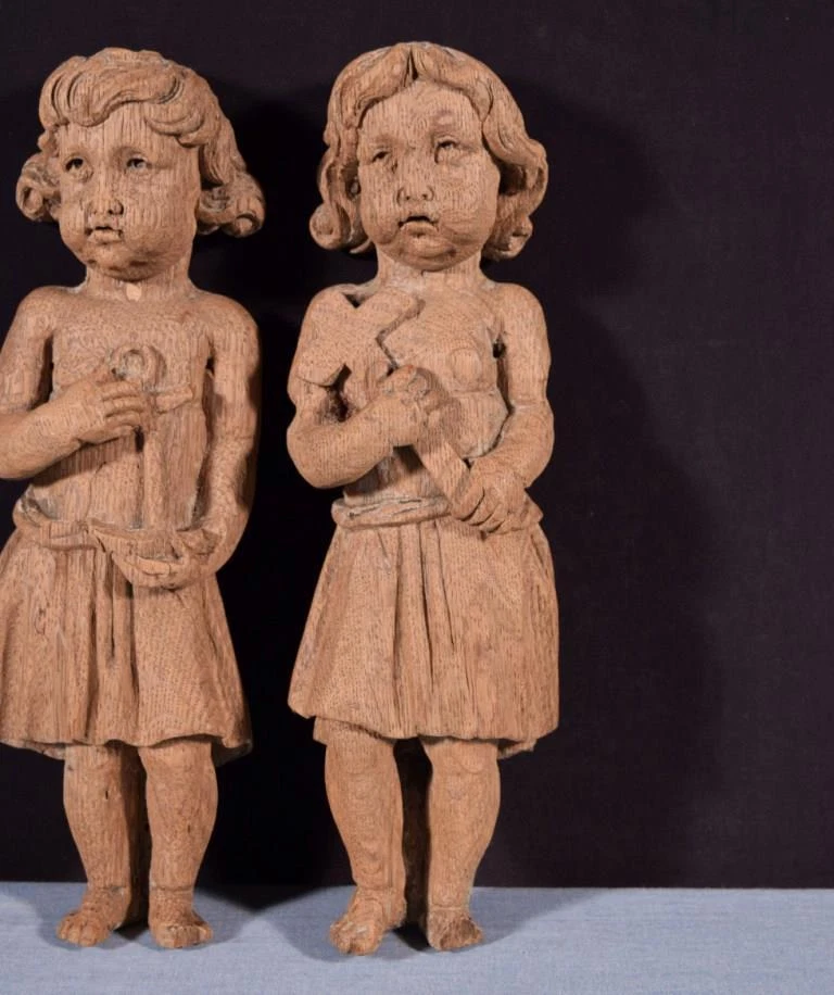 Par de pilares de acabamento de figuras francesas antigas de madeira de carvalho maciço altamente esculpidas 12" - Imagem 4 de 4