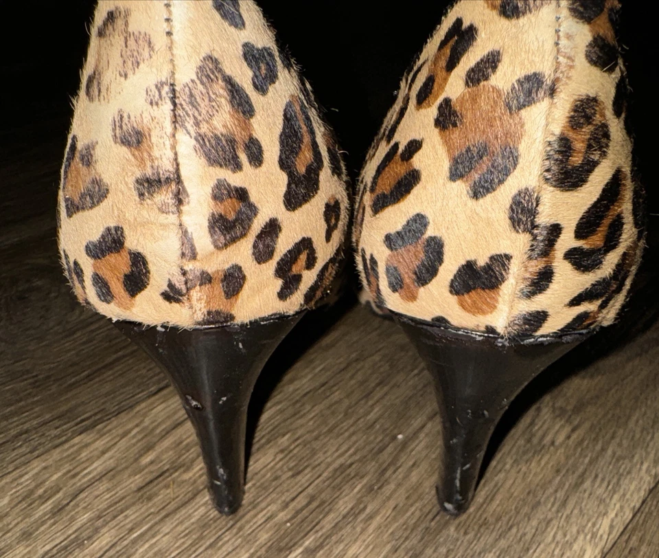Zapatos de salón Merona de tacón grueso con estampado de leopardo animal pelo de vaca punta redonda para mujer talla 9” Foto 4 de 4
