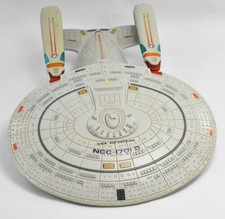 Star Trek : The Next Generation Starship Enterprise NCC-1701-D Playmates 1992