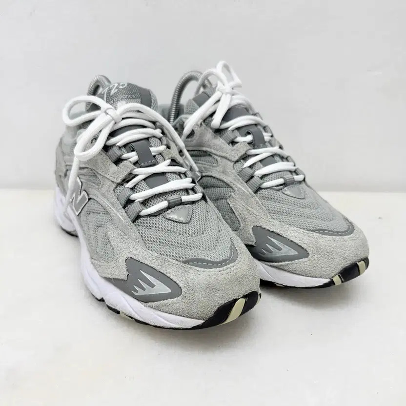 New Balance 725 Gray Sneakers Size 240 thumbnail 10