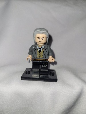 Lego HP097 Harry Potter Filch Argus Figure 4842 Hogwarts Castle