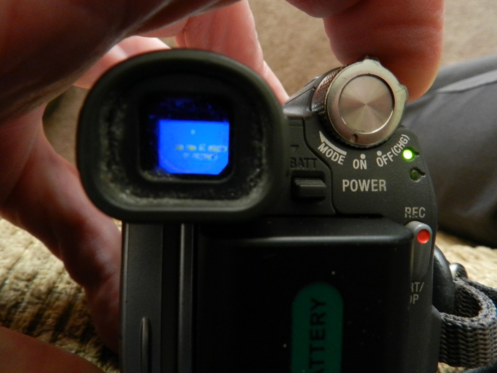 Sony Handycam DCR-HC28 Camcorder for Parts or Repair with New Battery Charger and 2 Tapes-image