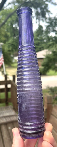 NICE AMETHYST COLORED RIBBED PEPPERSAUCE BOTTLE 1890'S ERA DUG L@@K