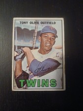 1967 Topps - Tony Oliva #50