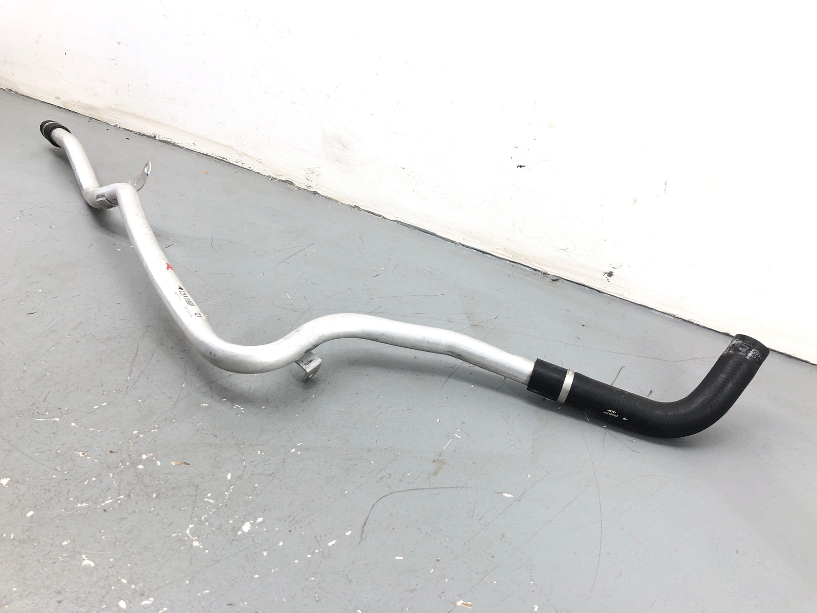 2020-2023 MCLAREN GT 4.0L ENGINE OIL TANK LINE PIPE HOSE 22FA138GP OEM 2021 2022