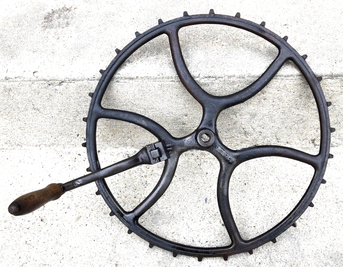 Antique TCS Co. 17 1 4 Cast Iron Axel Wheel Pulley Industrial Gear Steampunk