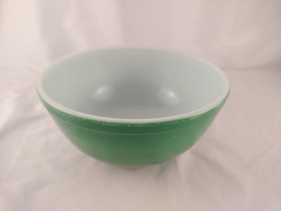 Vintage Pyrex Mixing Bowl Green Opal Milk Glass Kitchenware 8.5'' Diameter 