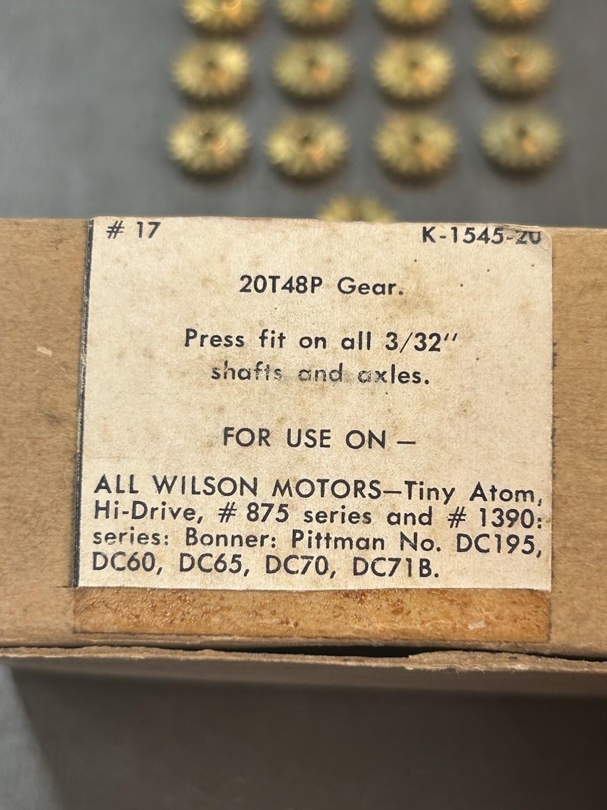 QTY 1 KEMTRON BRASS PINION GEAR 48 PITCH 20 TEETH 3/32" BORE SLOT CAR / RAILROAD