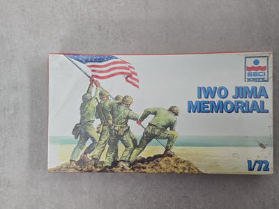 Esci Ertl 8353 IWO JIMA Memorial US Army 1:72 #1941