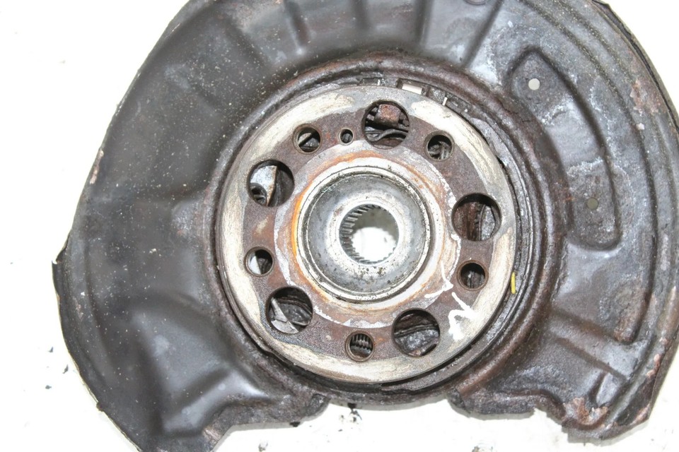 MERCEDES-BENZ C Coupe C204 Rear Right Wheel Hub 1.60 Petrol 115kw 2014 ...