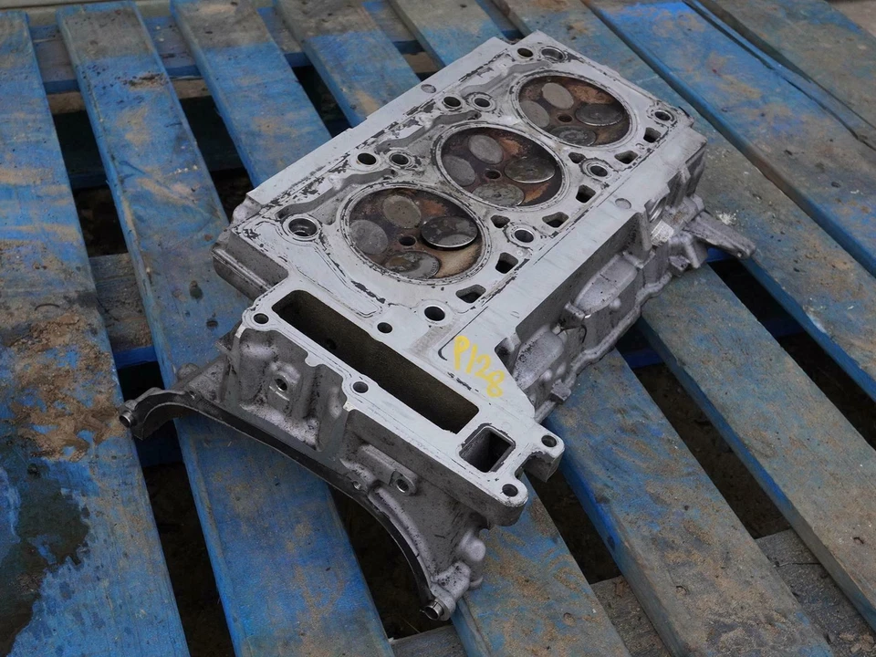 2008 - 2011 Mercedes Benz C Class W204 C300 Engine Motor Cylinder Head Lh Oem Foto 2 de 4