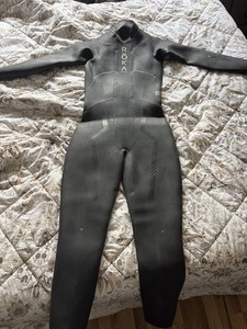 Roka Men’s Maverick Wetsuit Black size ML