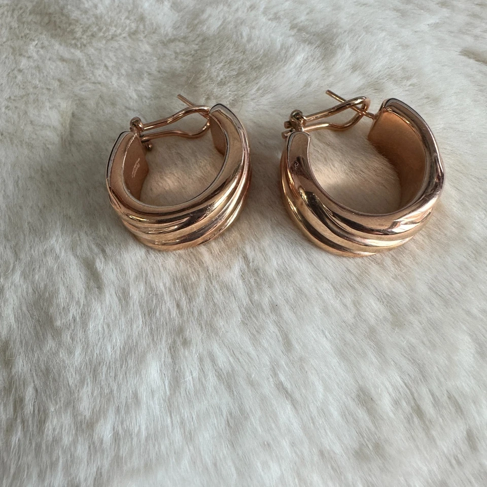 Pendientes de aro Bronzo Italia tono dorado abovedados Omega espalda hechos en Italia QVC Foto 4 de 4