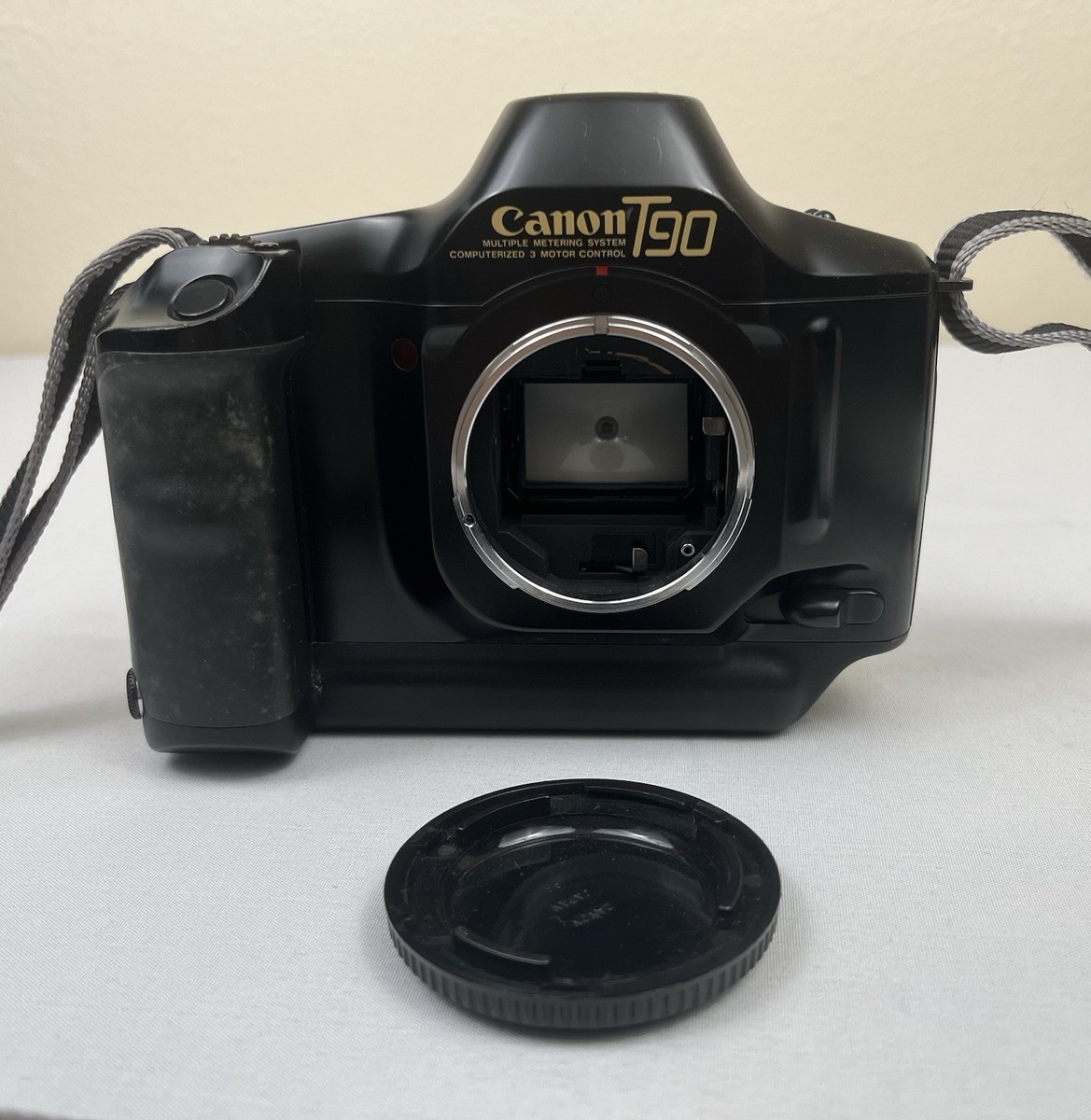 ジャンク☆キヤノン Canon T90+データバック+35-70mm☆通電不良☆2660