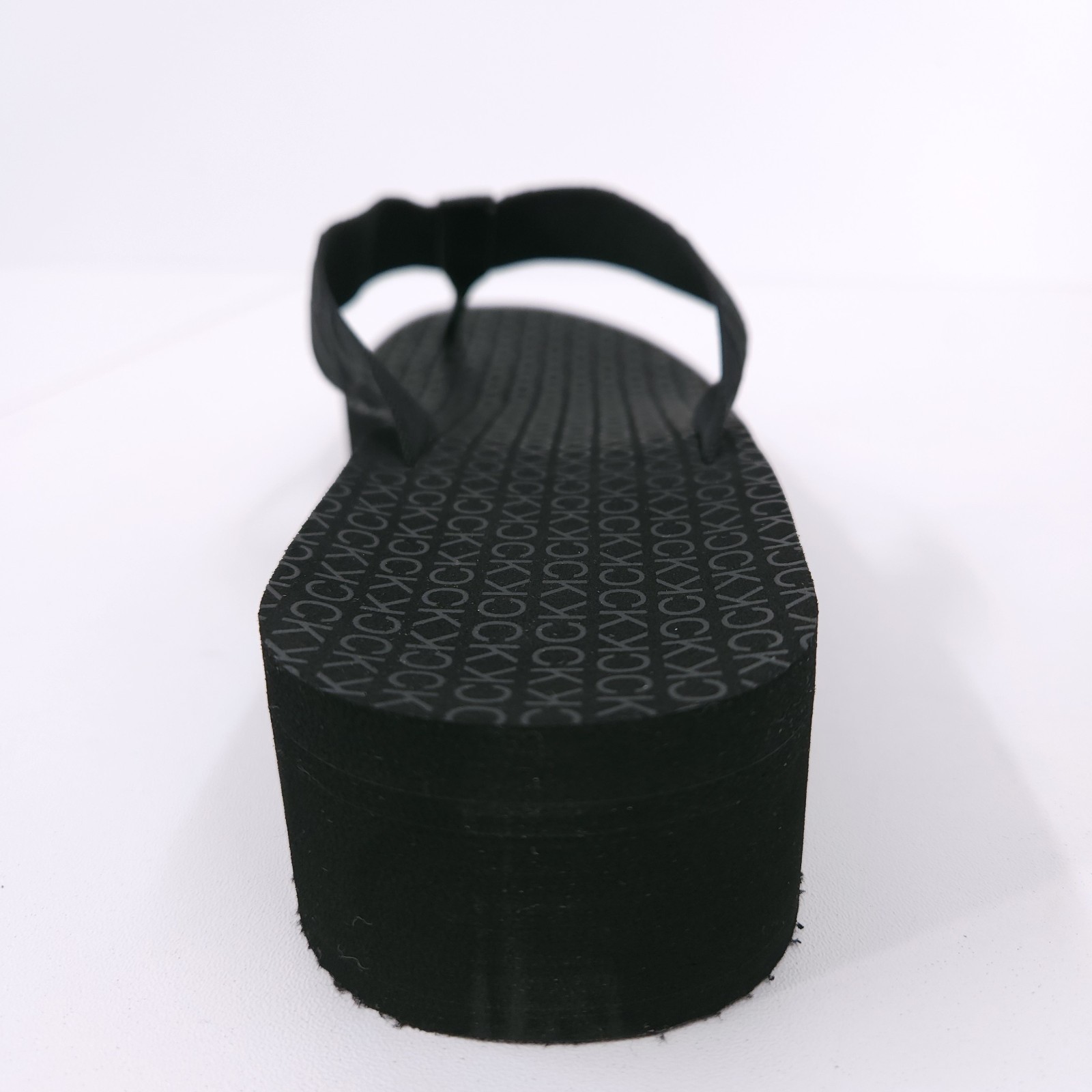 Calvin Klein Meena Platform Thong Black Fabric Sandals Flip Flop Womens Size 8 M thumbnail 4