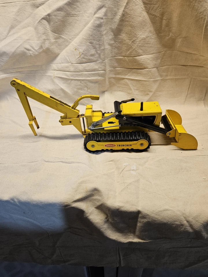 1963-64 Tonka Trencher/Loader/Backhoe#2 Vintage Pressed Steel! Original! Yellow! - Image 4 of 4