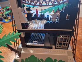 LEGO Pirates: Rock Island Refuge (6273) Year 1991 - 100% Complete