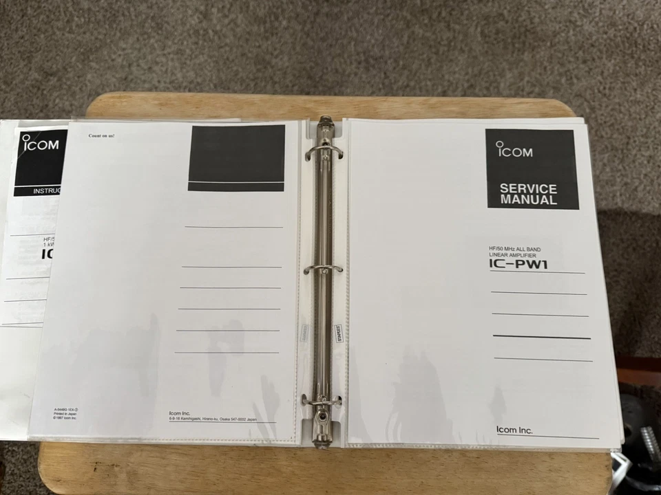 Amplificador lineal de estado sólido ICOM IC-PW1 radioaficionado HF 50 MHz 1KW Foto 3 de 4