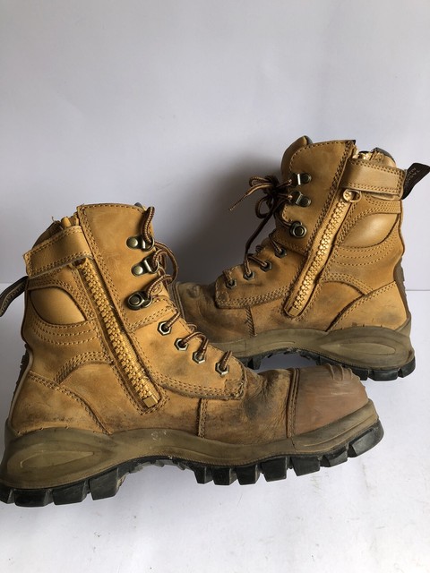 blundstone hiking boots