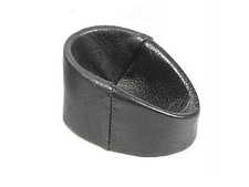 Pipe holder one place in tassel, for cars
