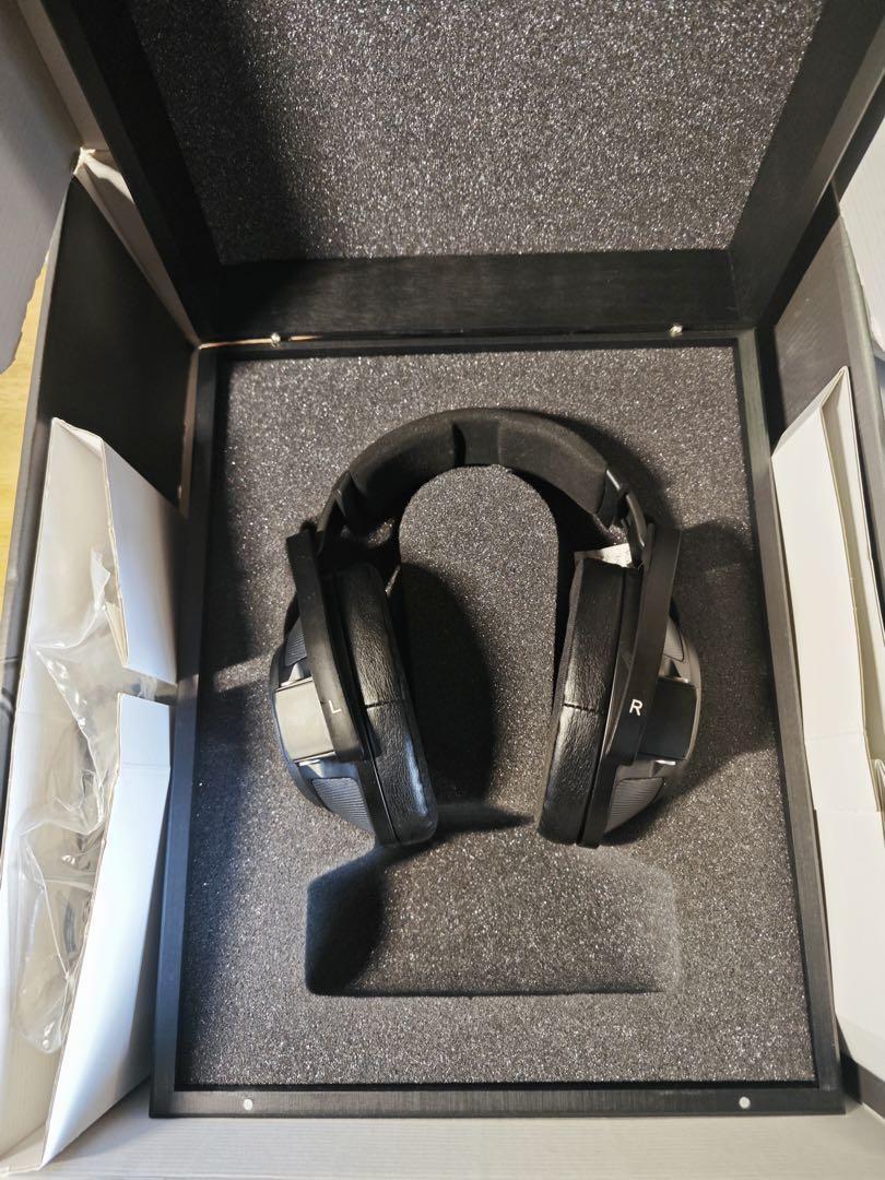 Sennheiser HD 820 Headphones with Box from Japan Used item Sennheiser HD 820 Headphones with Box from Japan Used item