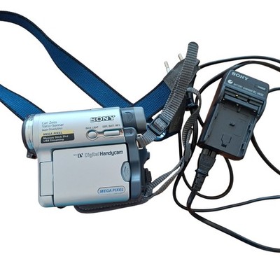Sony DCR-TRV33E MiniDV Camcorder NightShot Digital Handycam Beschreibung lesen