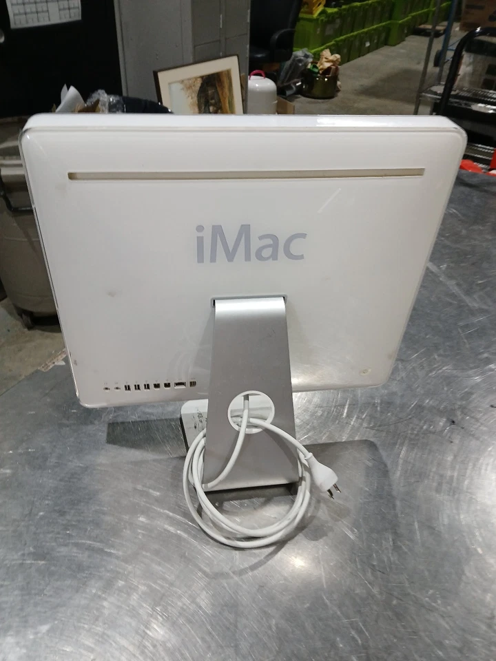imac 2006 A1208 GREAT CONDITION RETRO VINTAGE - Image 2 of 2