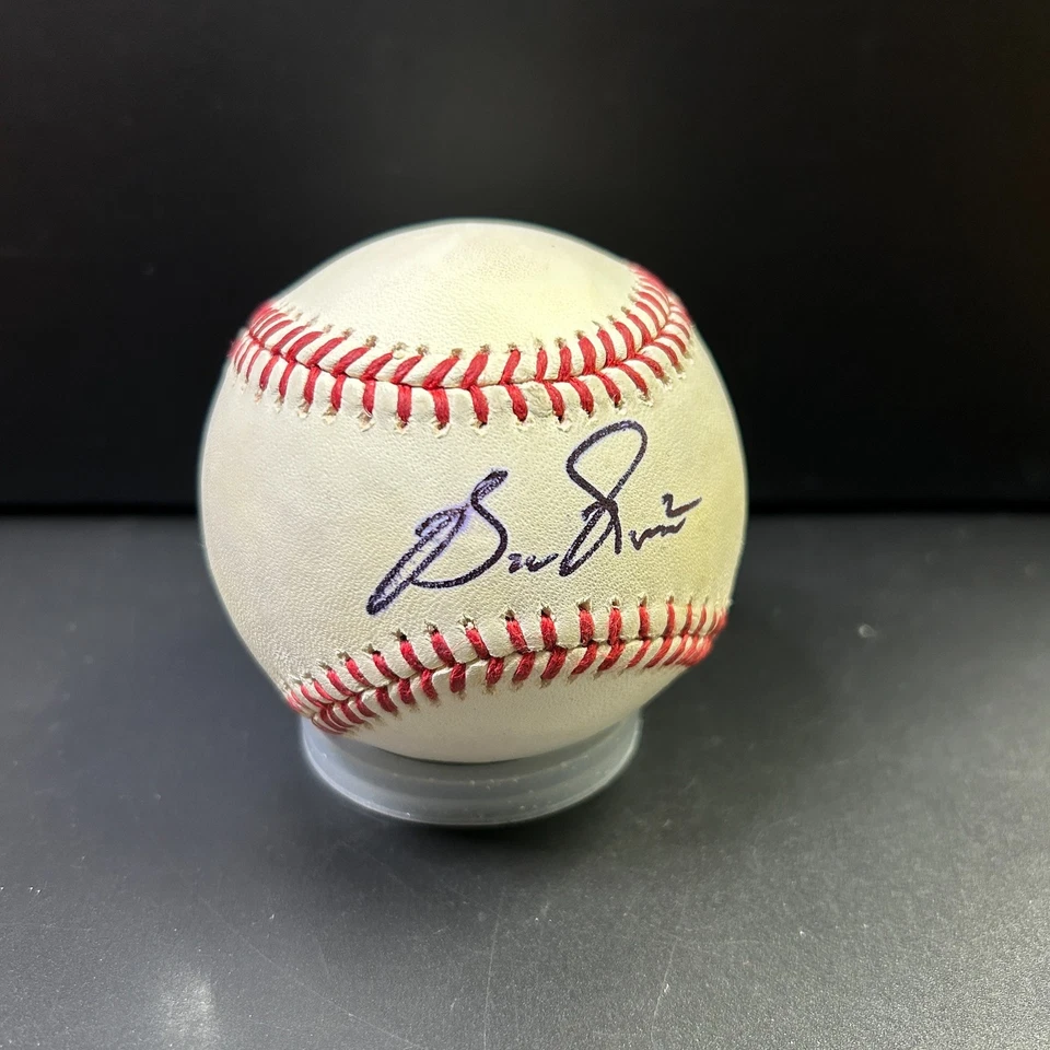 Bola de beisebol autografada pessoalmente por Ben Revere Philadelphia Phillies VER ESCRIVANINHA - Imagem 2 de 4