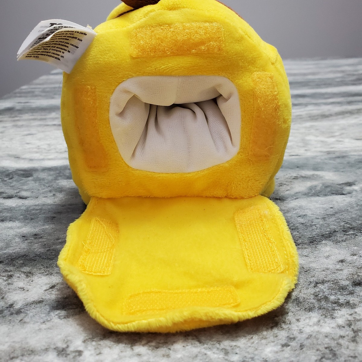 2013 Pokemon PIKACHU 9