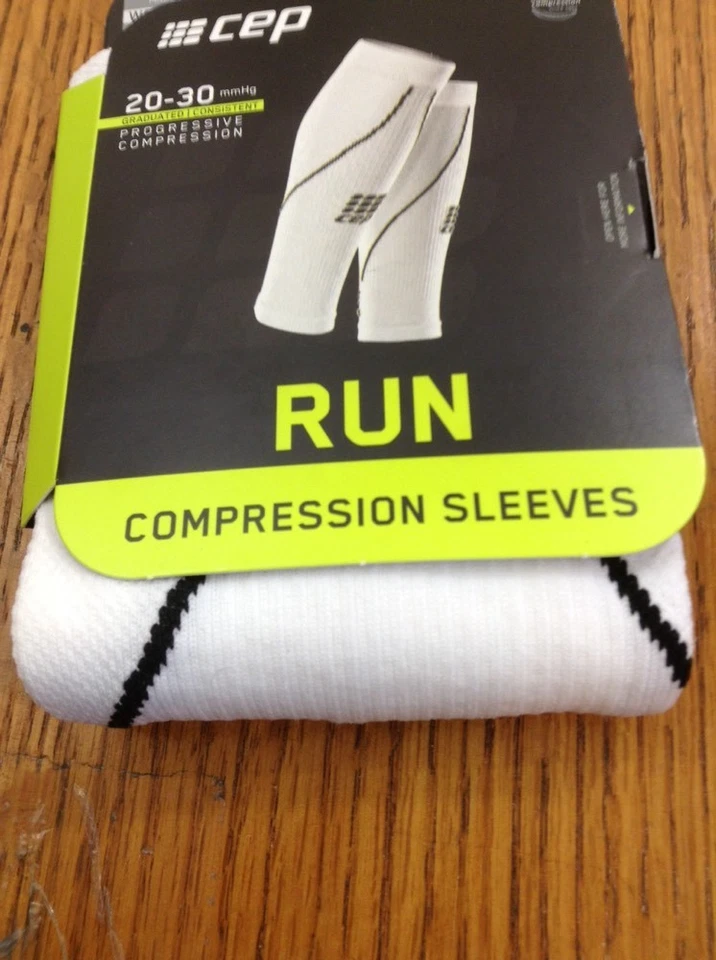 Cep Womens Compression Run Sleeves Size 4 (5693) - Image 3 of 4