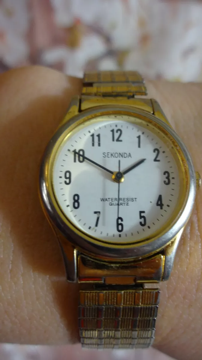 Sekonda water clearance resistant 30 meters