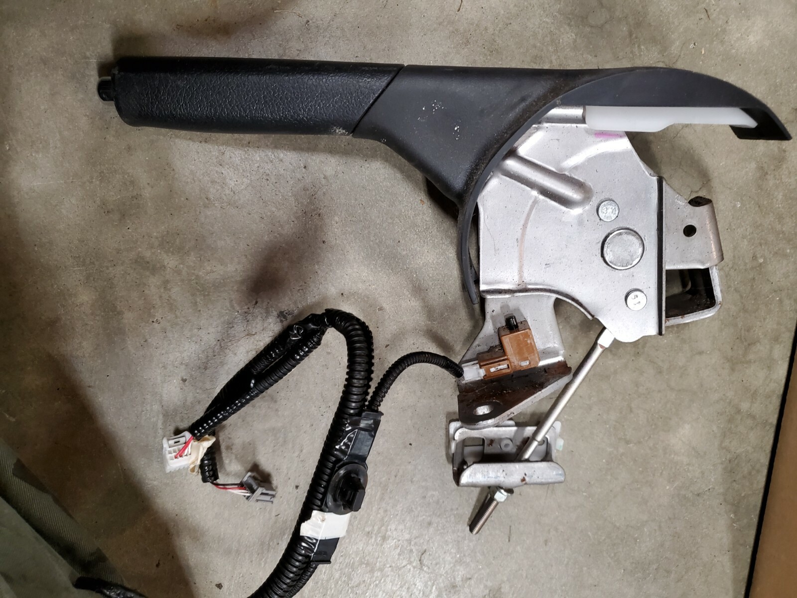 2012 TOYOTA PRIUS C EMERGENCY HANDLE Parking Brake Control 4620152130