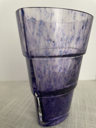 KOSTA BODA SWEDISH ART GLASS VASE PURPLE MEZZO SCANDINAVIAN ANN WAHLSTROM - Picture 5 of 9