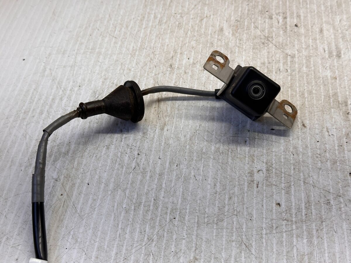 2007 - 2009 Infiniti G35 Rear View Back Up Camera P: 28442 2007 - 2009 Infiniti G35 Rear View Back Up Camera P: 28442