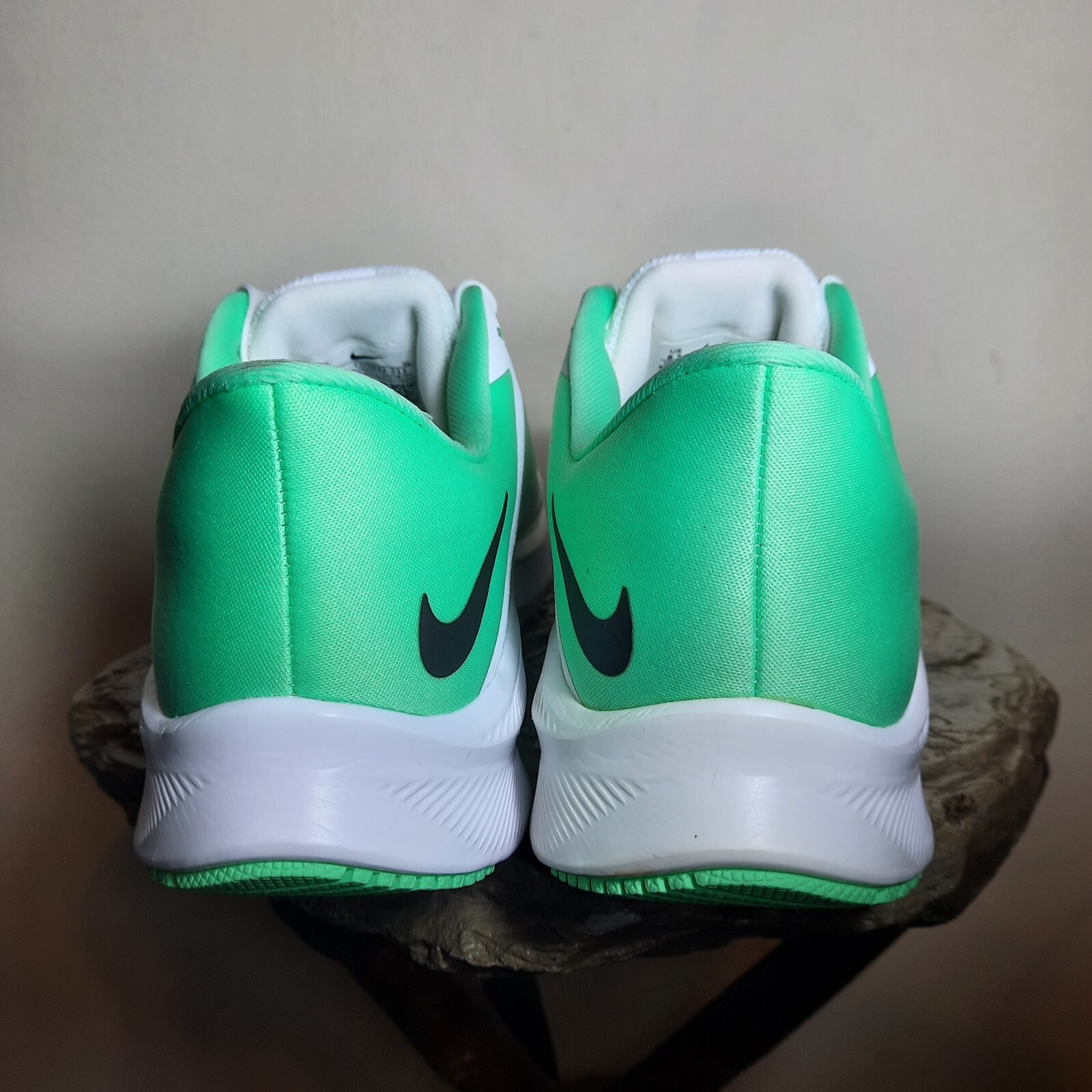 New NIKE CD0232 111 WOMEN'S NIKE QUEST 3 WHITE/LILAC/MINT GREEN SHOES