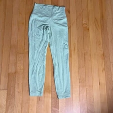 Lululemon Align High rise pant 25” pistachio green double layer size 6