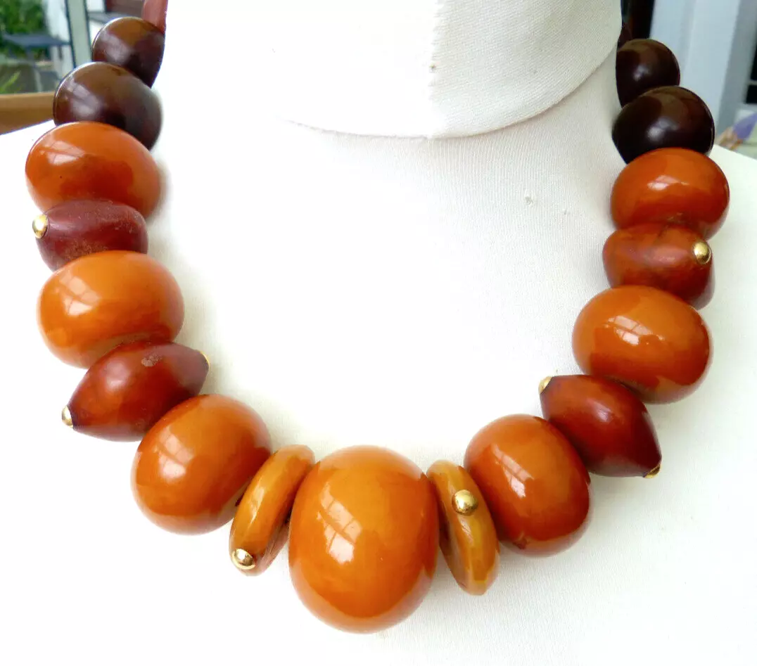 Vintage amber deals beads