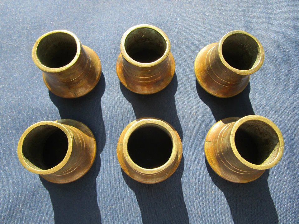 6 sabots ronds laiton pieds table meuble Dia. intérieur au plus grand 2,9 cm  - Photo 3/4