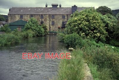 FOTO CAUDWELL'S MILL ROWSLEY EINE WALZENGETREIDEMÜHLE ANGETRIEBEN VON WASSERTURBINEN UND