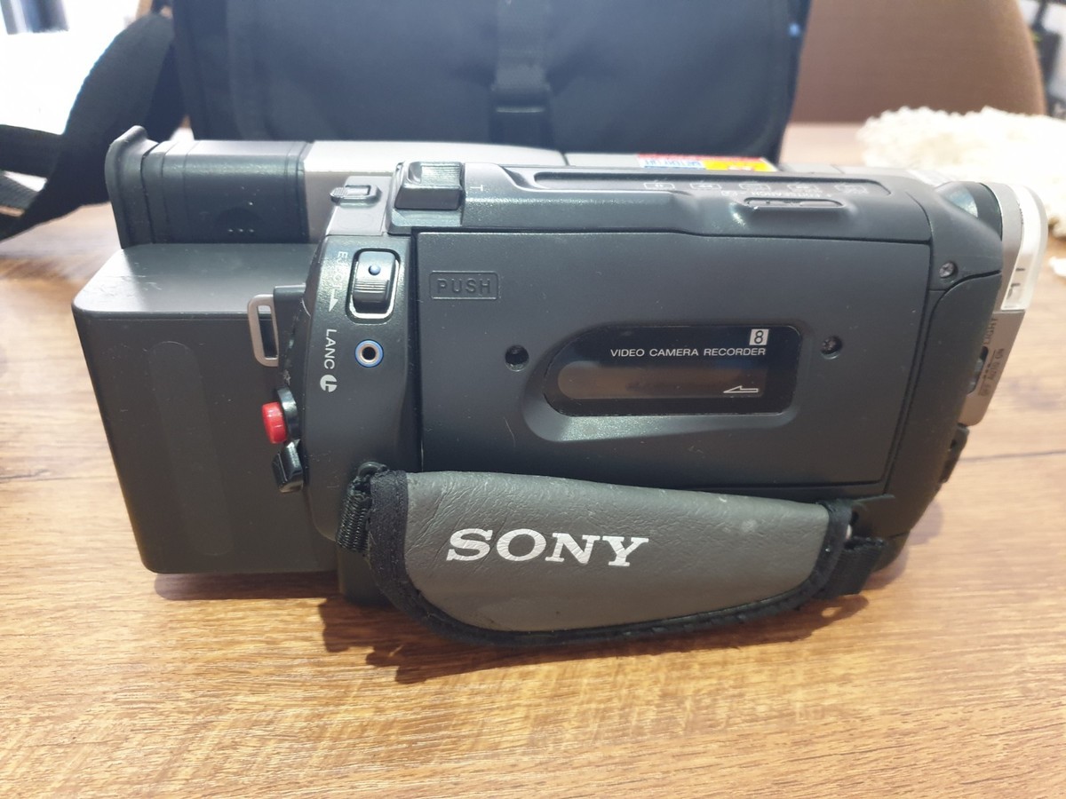 Sony CCD-TRV57E Video8 Hi8 Tape Digital Camera HANDYCAM Full