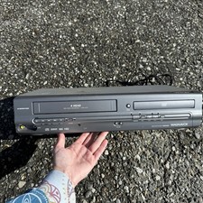 Magnavox MWD2205 DVD/VCR Combination Player