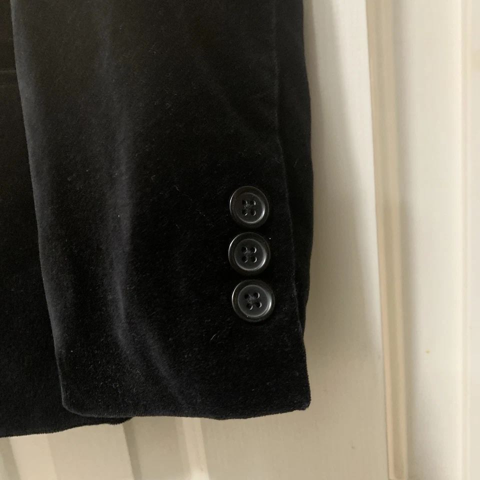 Boys Black Velvet Blazer Size 7 Suit Jacket Children’s Place Holiday Christmas - Image 3 of 4