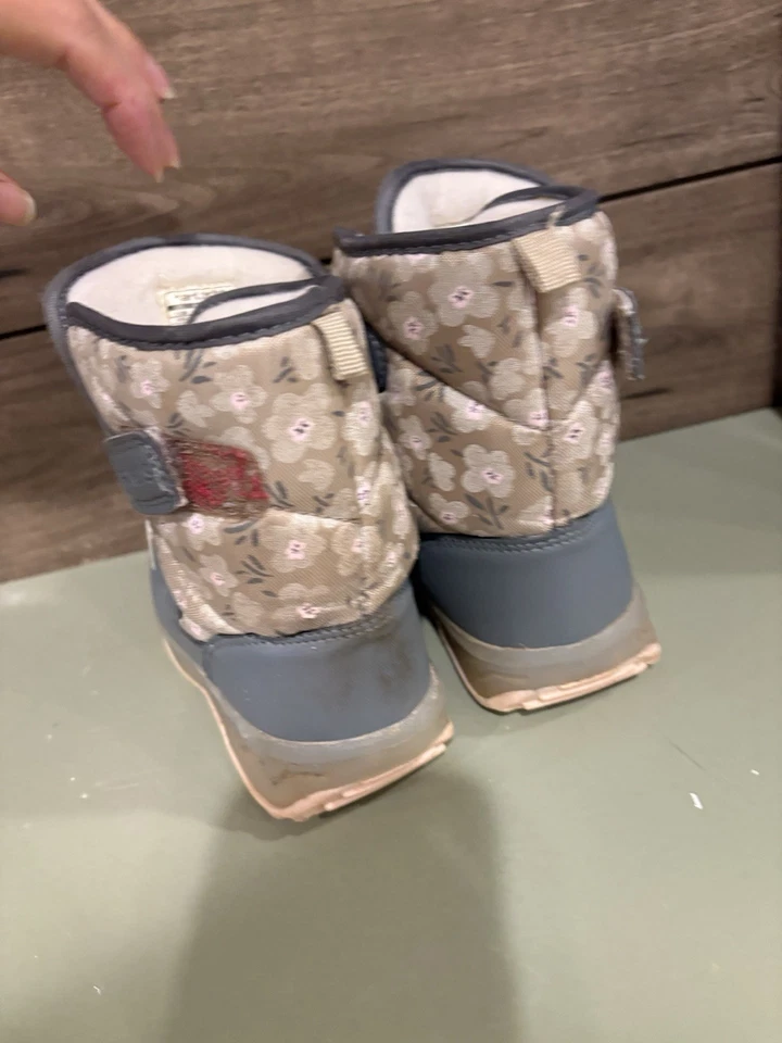 Carter's цветочный свет вверх ботинки ребенка ясельного возраста 10 - Изображение 3 из 4