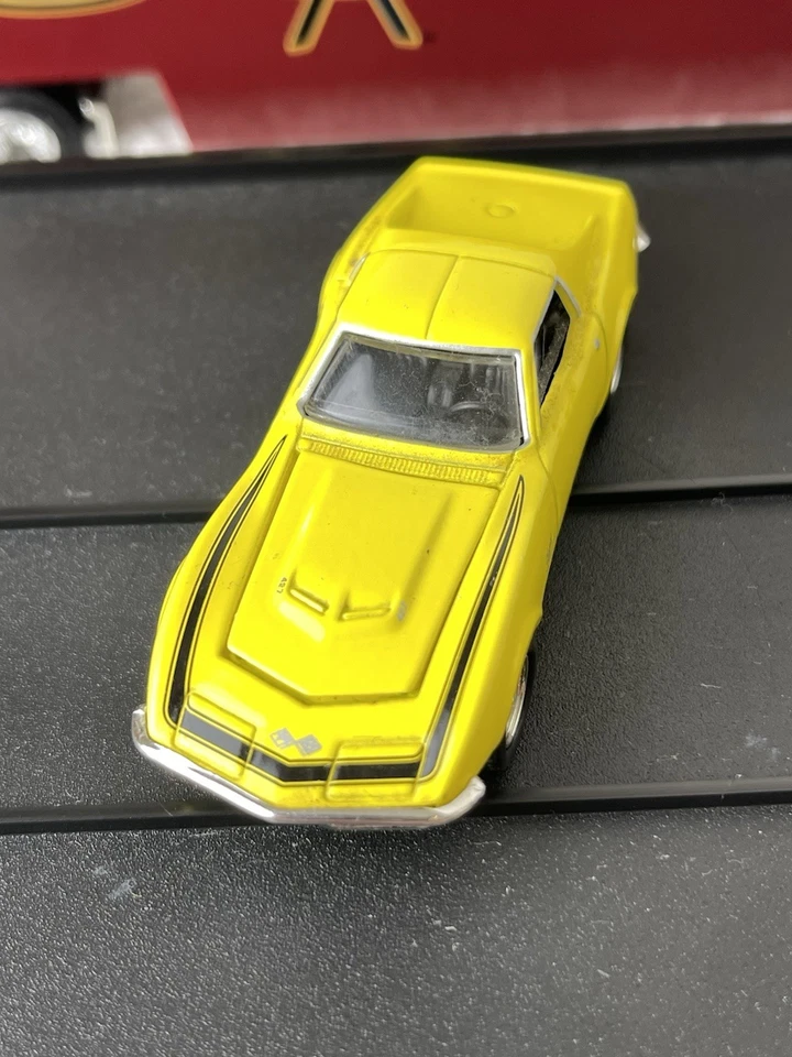 5 CORVETTE Replicas-W/Semi Carrier Anniversary Collection 1 Of 5000 Certific - Image 2 of 4