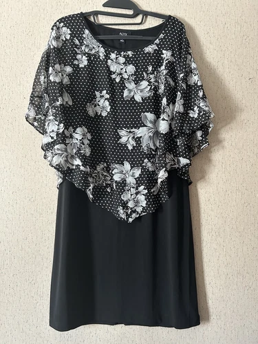 Abito Alyx taglia 10 bianco e nero stampa floreale primavera mamma sposa carino